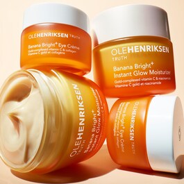 Banana Bright+ Instant Glow Moisturizer - Produs hidratant ,  cu vitamina C