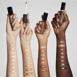 Futurist Soft Touch Brightening Skincealer Concealer - Corector Iluminator