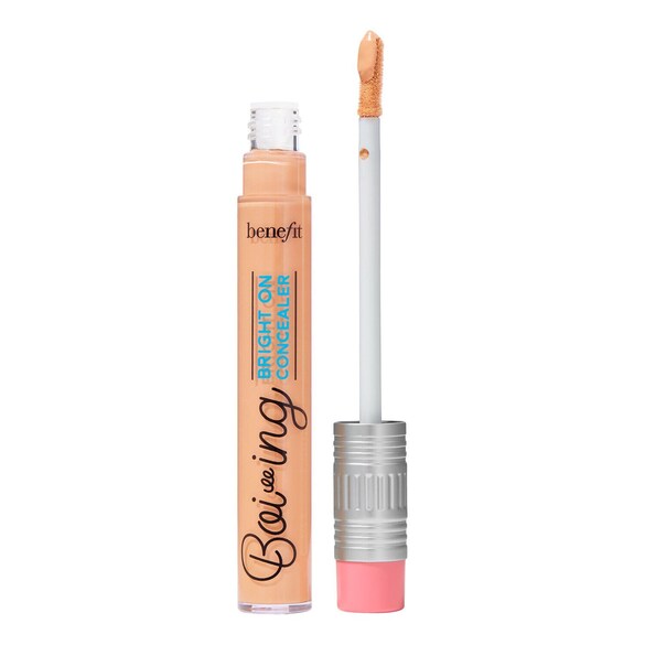 Boiing Bright on Concealer - Anticearcan lejer pentru luminozitate, Benefit