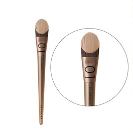 moth Blind faith Surprised Foundation Brush - Pensula fond de ten 01 ❘ SEPHORA COLLECTION ≡ SEPHORA
