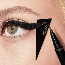 Superliner Flash Cat Eye Eyeliner, Intense Black