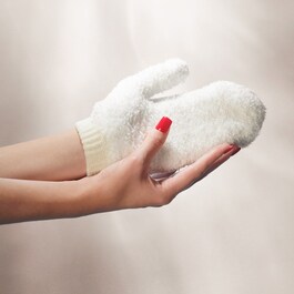 Fluffy Moufle - Manusa ultra-moale, demachiere si curatare