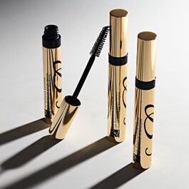 Sumptuous Extreme - Lash Multiplying Volume Mascara