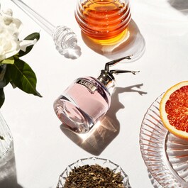 Scandal Body Lotion - Lotiune de corp