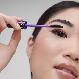 Love the Lift - Mascara pentru curbare si volum
