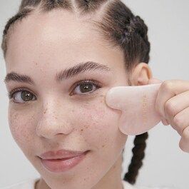 Gua Sha Quartz Rose - Fata si gat