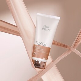 Fusion Intense Repair - Balsam intens reparator pentru parul deteriorat