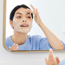 Pure Skin Face Cleanser - Demachiant 2 in 1 pentru fata