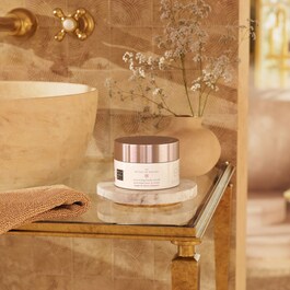 The Ritual of Sakura Body Scrub - Exfoliant pentru corp
