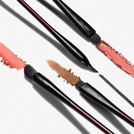 EYE SHADING BRUSH
