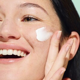 Moisturizing Rich Cream - Crema pentru ten