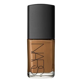 Sheer Glow Foundation image