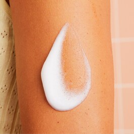 Glow Clear Self Tanning Mousse - Spuma autobronzanta