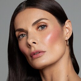 Color Fuse Longwear Glassy Lip + Fard balsam de obraz in stick - Blush crema