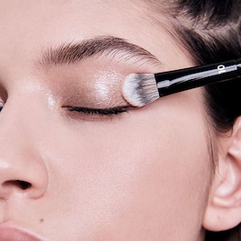 Pro Brush Shadow - Pensula pentru fardul de pleoape