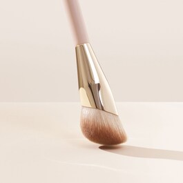 Liquid Touch Foundation Brush - Pensula pentru fond de ten