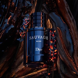 Sauvage Elixir - Note condimentate, proaspete și lemnoase