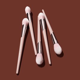 Precision Highlighter Brush - Pensula pentru iluminator