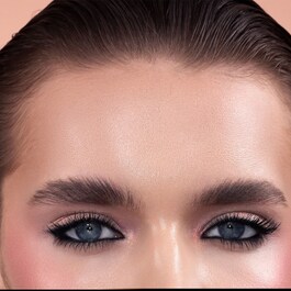 Bloom Highlighting Blush - Fard de obraz iluminator