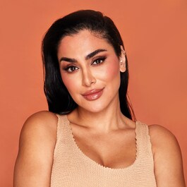 GLOWISH by Huda Beauty - Fard de obraz vegan