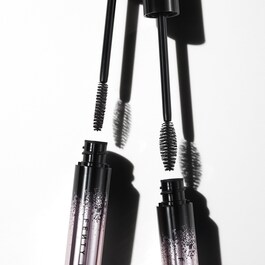 Full Frontal Volume, Lift & Curl Mascara - Mascara pentru volum si curbare