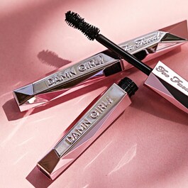 Damn Girl! Mascara - Mascara pentru volum