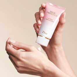 Dior Prestige La Crème Mains de Rose - Crema de maini - hranire & revitalizare