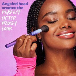 Brush - Pensula oblica pentru blush