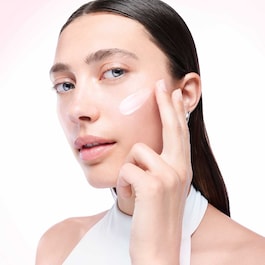 Hydra Zen Neurocalm Creme SPF 15 - Crema de zi cu efect calmant si hidratant