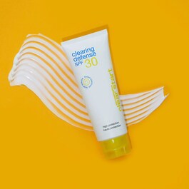 Clearing Defense SPF30 Mattifying Moisturizer - Crema hidratanta ultra-lejera