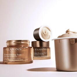 Extra Firming - crema de noapte pentru toate tipurile de ten