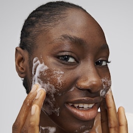 Clarifying face & body cleanser - Gel de curatare pentru fata si corp