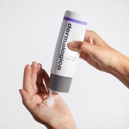 Ultra Calming Cleanser - Crema-gel de curatare calmanta
