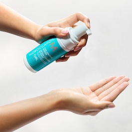 Curl Control Mousse - Spuma de ingrijire a parului cret