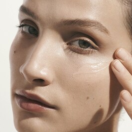 The Concentrate - Serum calmant pentru ten