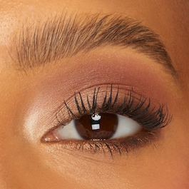 Glam On The Go Must-Haves Set - Set de machiaj în format de voiaj