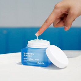 Vital Hydra Solution - Crema hidratanta pentru ten cu textura lejera