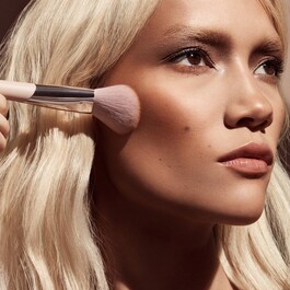 Sculpting Bronzer Brush - Pensula pentru conturare