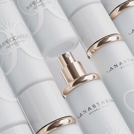 Impeccable 24HR Blurring Matte Setting Spray - Spray de fixare 