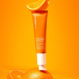 Banana Bright Sun-Kissed Primer - Baza de machiaj auto-bronzanta cu vitamina C
