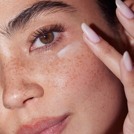 Jet Lag Overnight Eye Serum – Ser de noapte hidratant pentru conturul ochilor