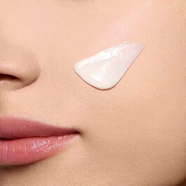 Multi-Active Jour Day Cream for Dry Skin - Crema antirid pentru fata