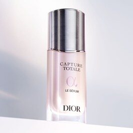 Capture Totale Le Sérum - Serum anti-imbatranire pentru fermitate si umplere