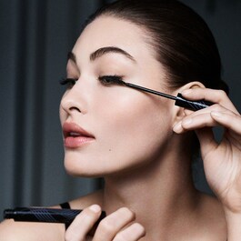 Sumptuous Rebel Length and Lift Mascara - Mascara pentru alungire
