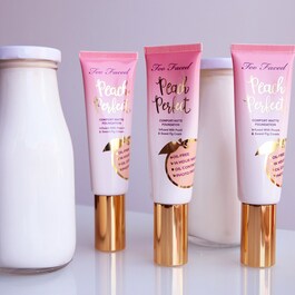 Peach Perfect Foundation - Fond de ten matifiant