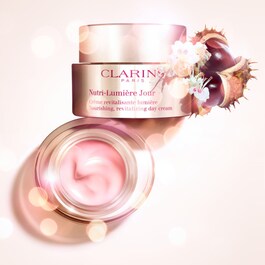 Nutri-Lumiere Day Cream - Crema hidratanta anti imbatranire